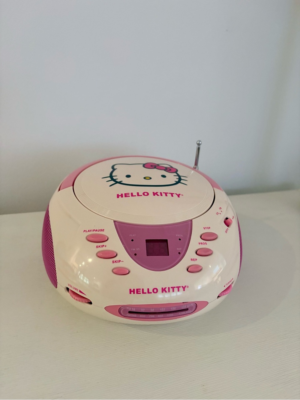 Hello Kitty Boombox